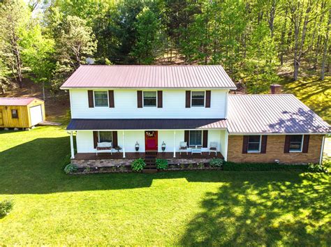 271 days on Zillow. . Homes for sale big stone gap va